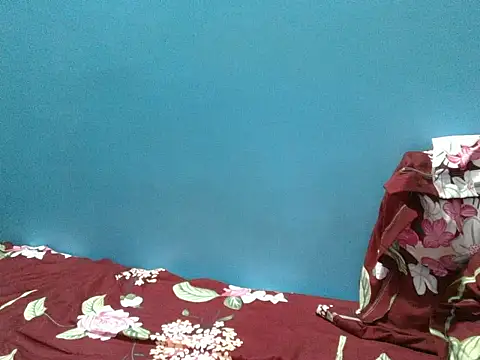 Precumboner Adlı Modelin Canlı XXX Sohbeti