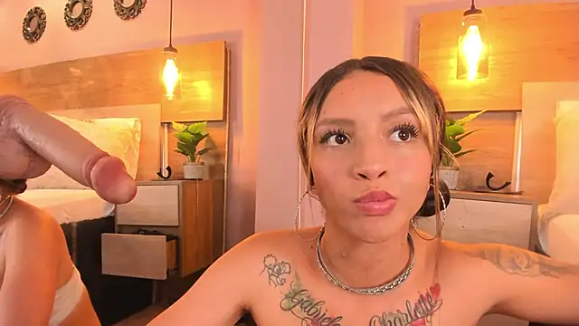 ArianaGolden's Live XXX Chat