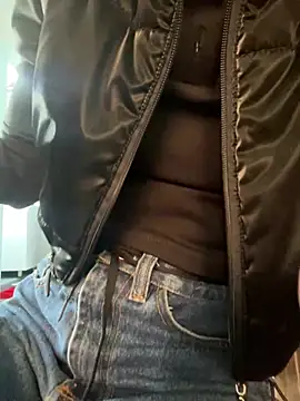 ImCrazzyのライブXXXチャット