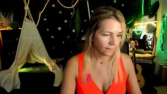 NicoleHitman – Naživo XXX chat