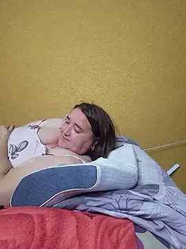 Chat +18 de LiluHot ao vivo