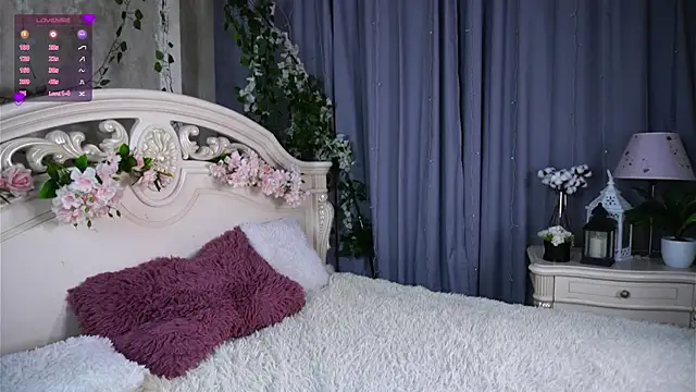 MelaineCore Adlı Modelin Canlı XXX Sohbeti