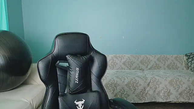 Онлайн чат XXX TreeJeanne
