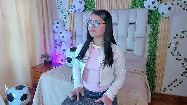 Jade_Nmm Live XXX-Chat