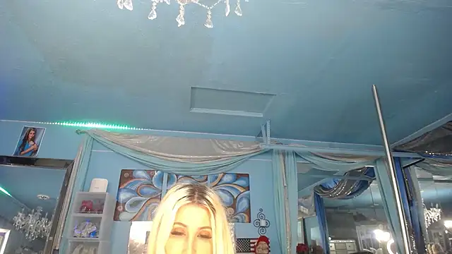 ADRIANNA_FOX Obrolan Langsung XXX
