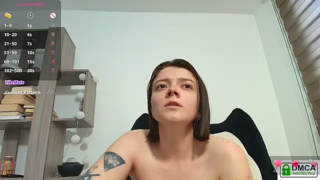 Hannah______ Live XXX-Chat