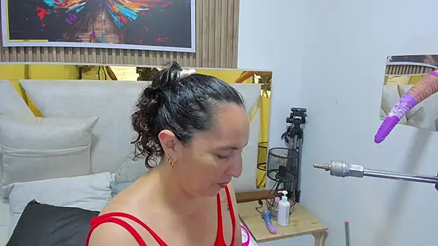 Luna_Naughty1 Live XXX-Chat
