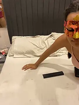 Priyanka011 Live XXX-Chat