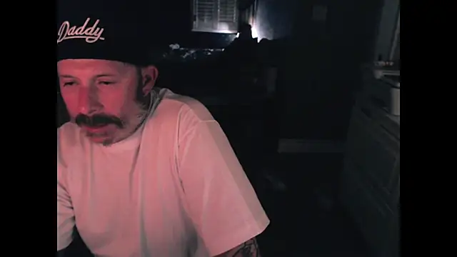 NightshiftLove's Live XXX Chat