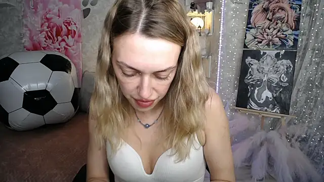 Chat XXX ao vivo de NickyAdamidi