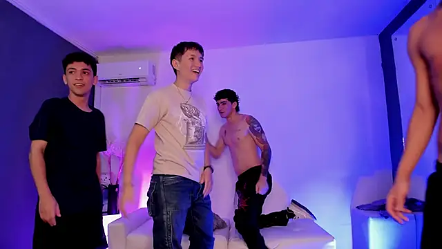 Handsomeboyss19 Live XXX-Chat