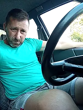 BZH45 Chat XXX live