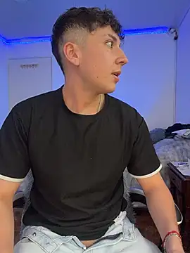 OLIVER_K live XXX chat