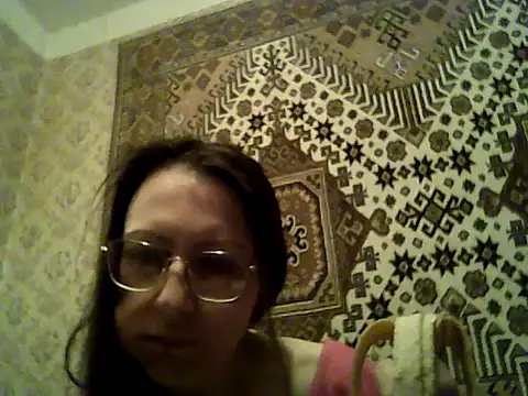 FayInessaKiss Live XXX-Chat