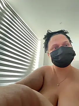 CurvyEllaX Live XXX-Chat