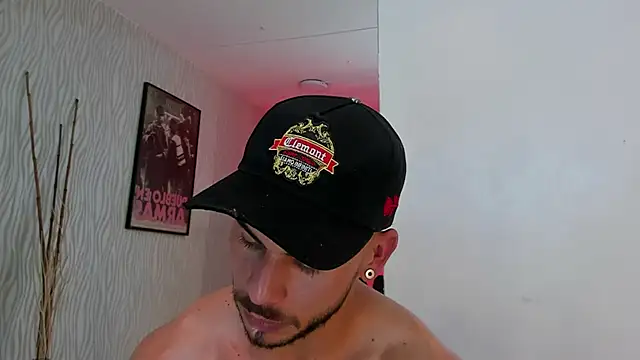 دردشة dylan_jacobx الجنسية المباشرة