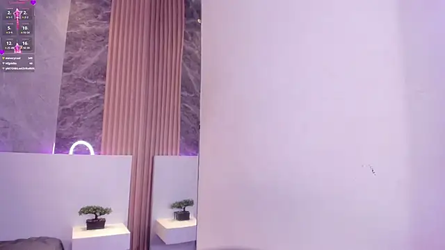 EmiliaBell_: απευθείας συνομιλία ΧΧΧ