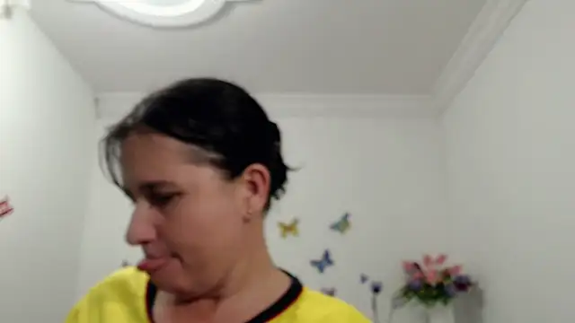 victoria_jones Obrolan Langsung XXX
