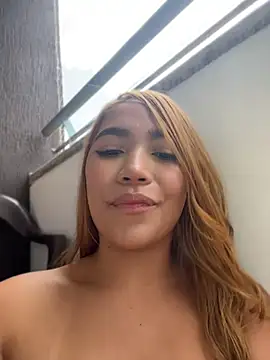 MiaSinsXXX Live XXX-Chat