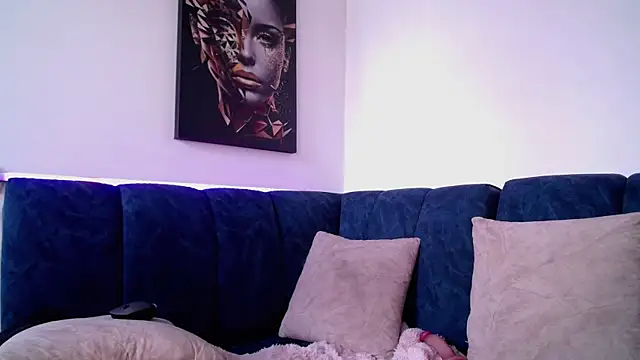Peach_velucci Adlı Modelin Canlı XXX Sohbeti