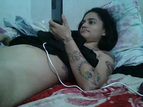 girl_tits' Live XXX Chat