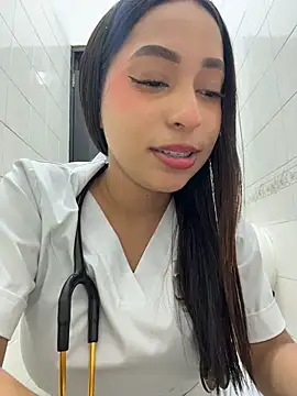 Živý XXX chat MiaCamille_