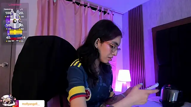Molly_A 现场XXX聊天