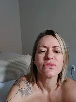 Misaudibel's Live XXX Chat