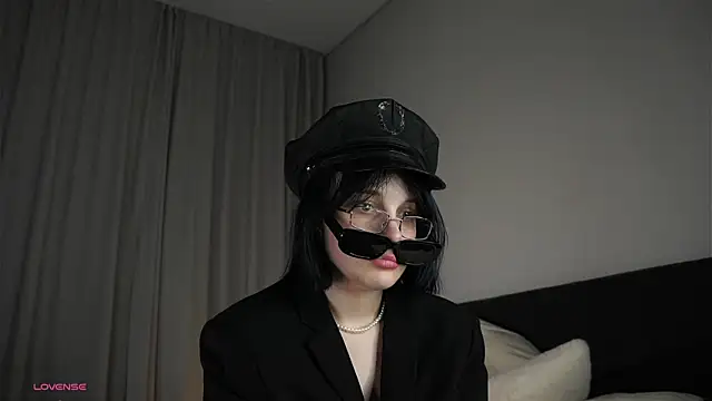KirstinMcgeady Live XXX-Chat