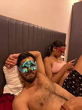Priyanka011 Webcam show