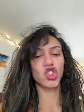 Kittybangerangbang's Live XXX Chat