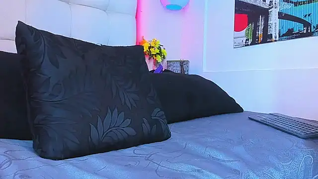Chat +18 de Daniel_huge22 ao vivo