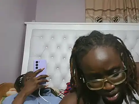 nudevelvet1's Live XXX Chat