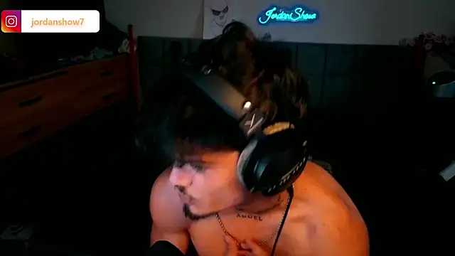 JordanShow Chat XXX live