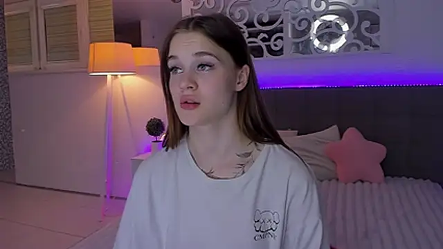 LuisaClover's Live XXX Chat