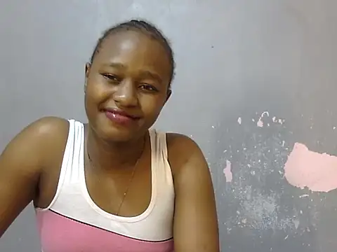 Petite_Ebony10 Chat XXX in diretta