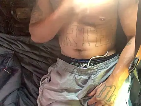 Asstray909 webcam show
