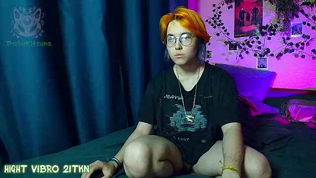 Chat XXX en directo de TrickyKitsune