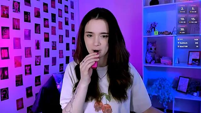دردشة liana_kisses الجنسية المباشرة