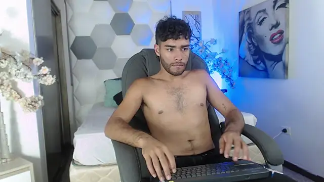 AlejandroGreco Live XXX-chat