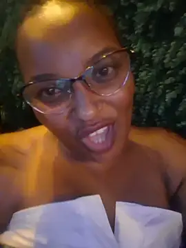 Goddess_of_Hearts' Live XXX Chat