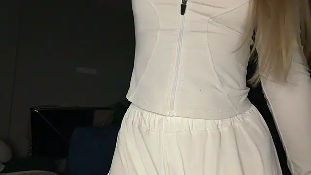 BlondeDoes Live XXX-Chat
