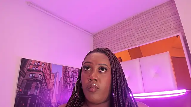 ShaniaBrownn 现场XXX聊天