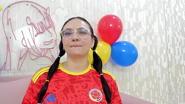Lunna_Ferrer's Live XXX Chat