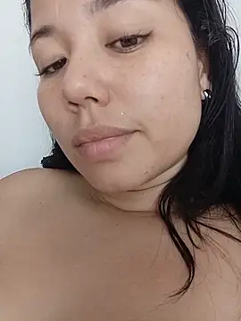LaDiabla_31's Live XXX Chat