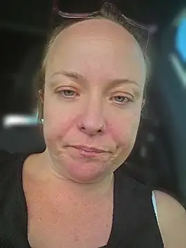 julimonroe's Live XXX Chat