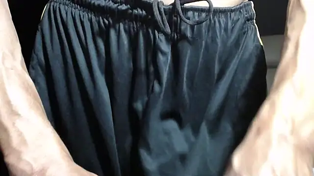 แชท XXX สดของ ThickD2C