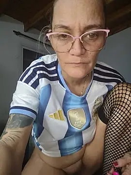 Nanybeach Live XXX Chat
