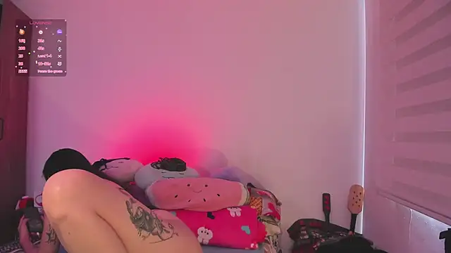 K2xxKrawl Live XXX Chat