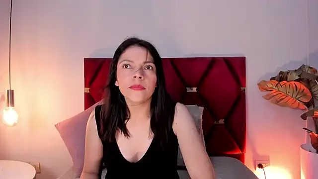 AnnaBroooks Live XXX Chat
